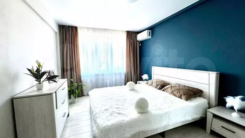 3-к. квартира, 70м, 3/6эт. - Фото 0