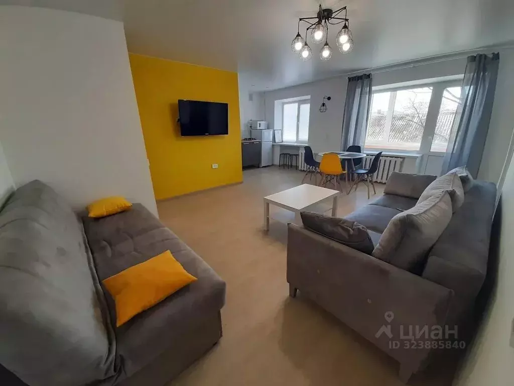 2-к кв. Псковская область, Псков ул. Красных Партизан, 17 (45.0 м) - Фото 1