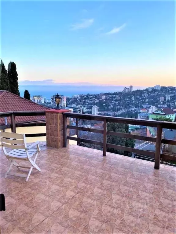 Дом в Крым, Ялта ул. Тимирязева, 15 (265 м) - Фото 1