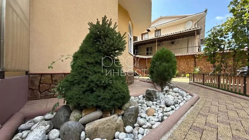 Дом в Краснодарский край, Сочи Амбулаторный пер., 12 (230 м) - Фото 2