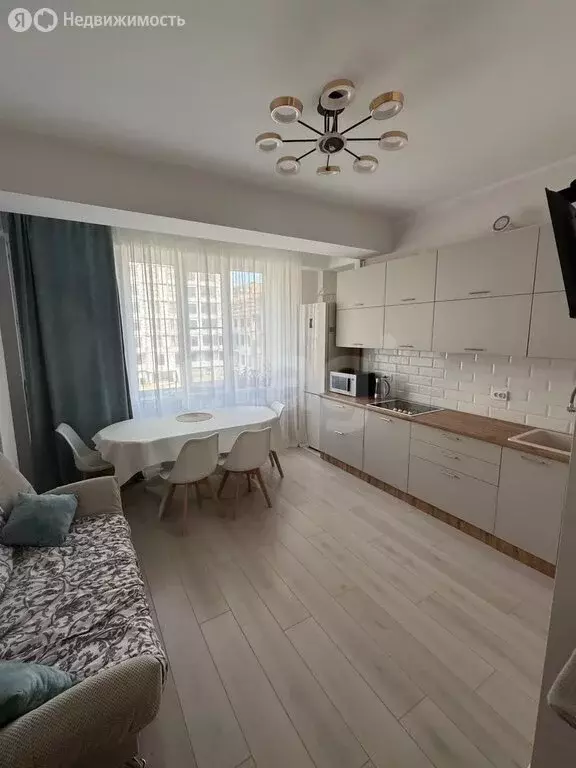 3-комнатная квартира: Каспийск, Европейская улица, 1 (78 м) - Фото 2