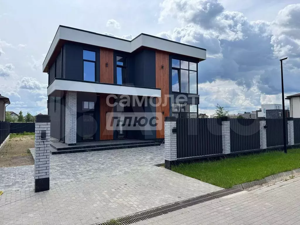 Дом 280 м на участке 6 сот. - Фото 1