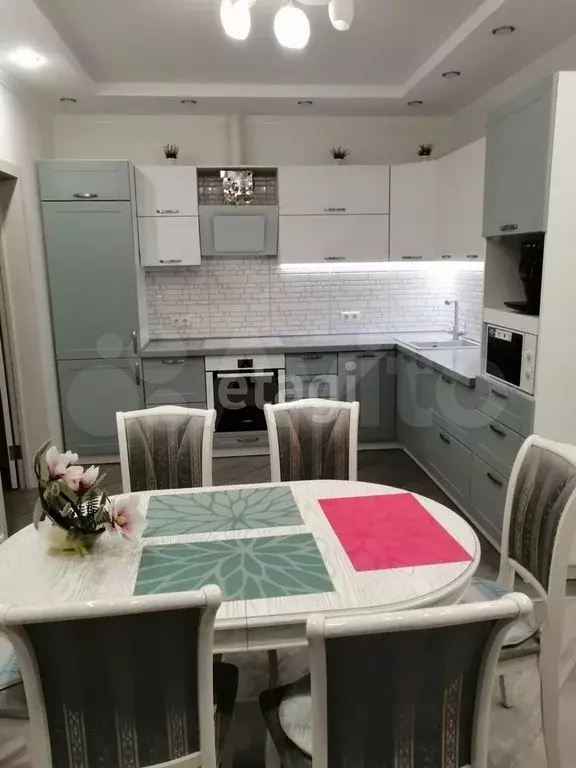 2-к. квартира, 58 м, 7/16 эт. - Фото 0