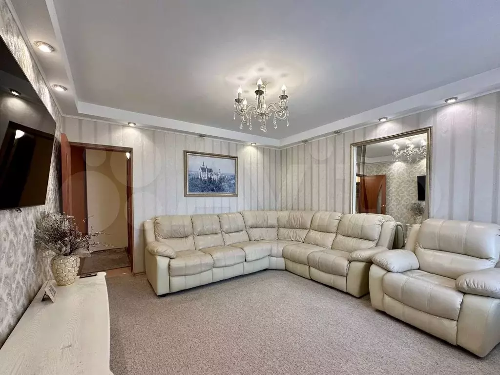 3-к. квартира, 71 м, 9/9 эт. - Фото 0