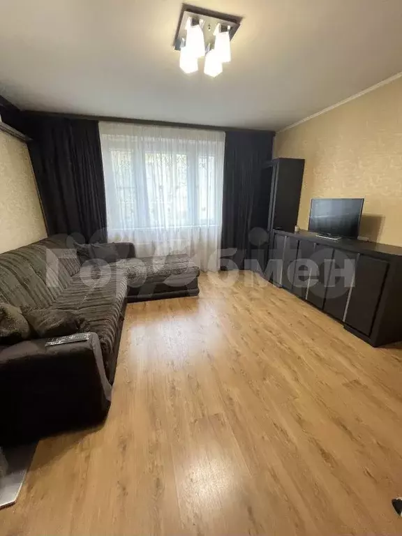 1-к. квартира, 40 м, 1/12 эт. - Фото 1