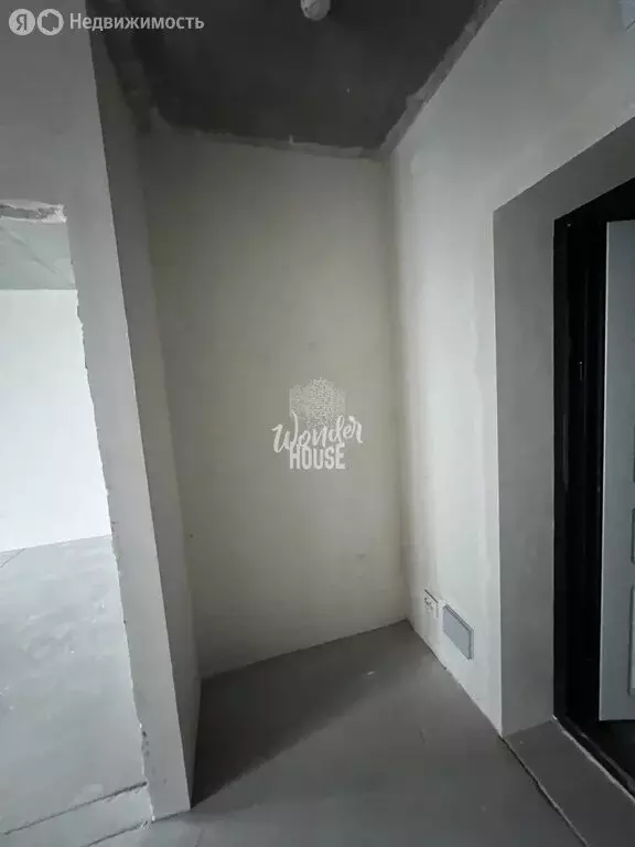 1-комнатная квартира: Тюмень, улица Республики, 204к11 (38.2 м) - Фото 1