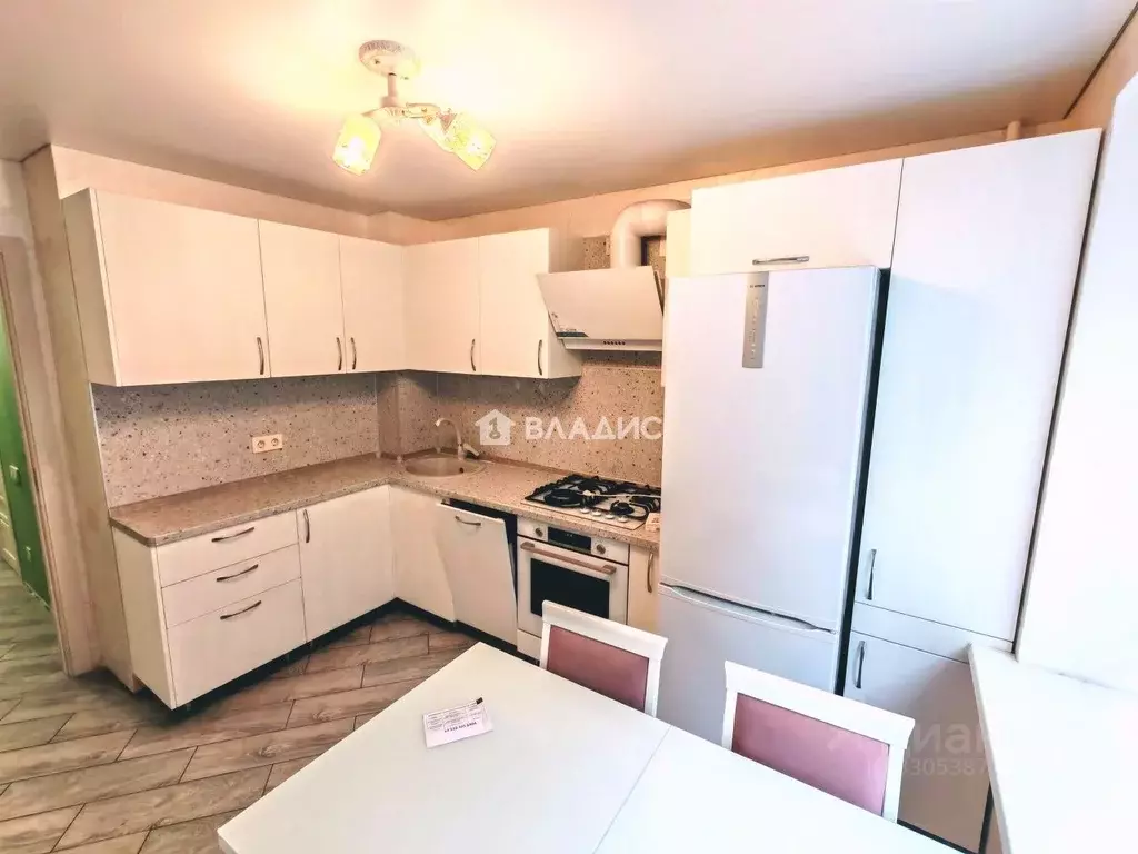 2-к кв. Белгородская область, Белгород Садовая ул., 120б (57.8 м) - Фото 1