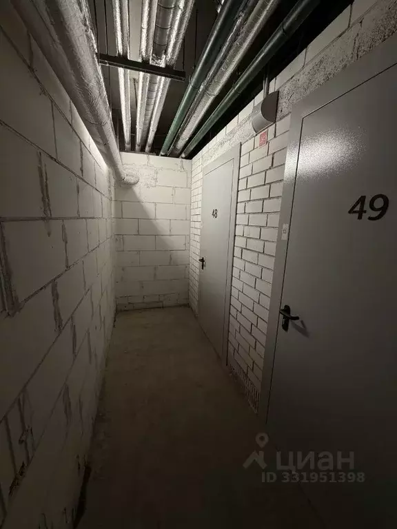 Гараж в Тюменская область, Тюмень ул. Тимофея Чаркова, 93 (5 м) - Фото 2