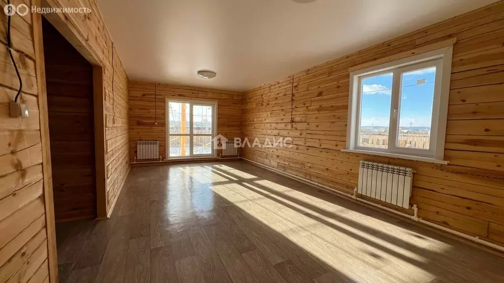 Дом в Нижний Саянтуй, садовые участки Ромашка, 10-я улица (180.1 м) - Фото 1