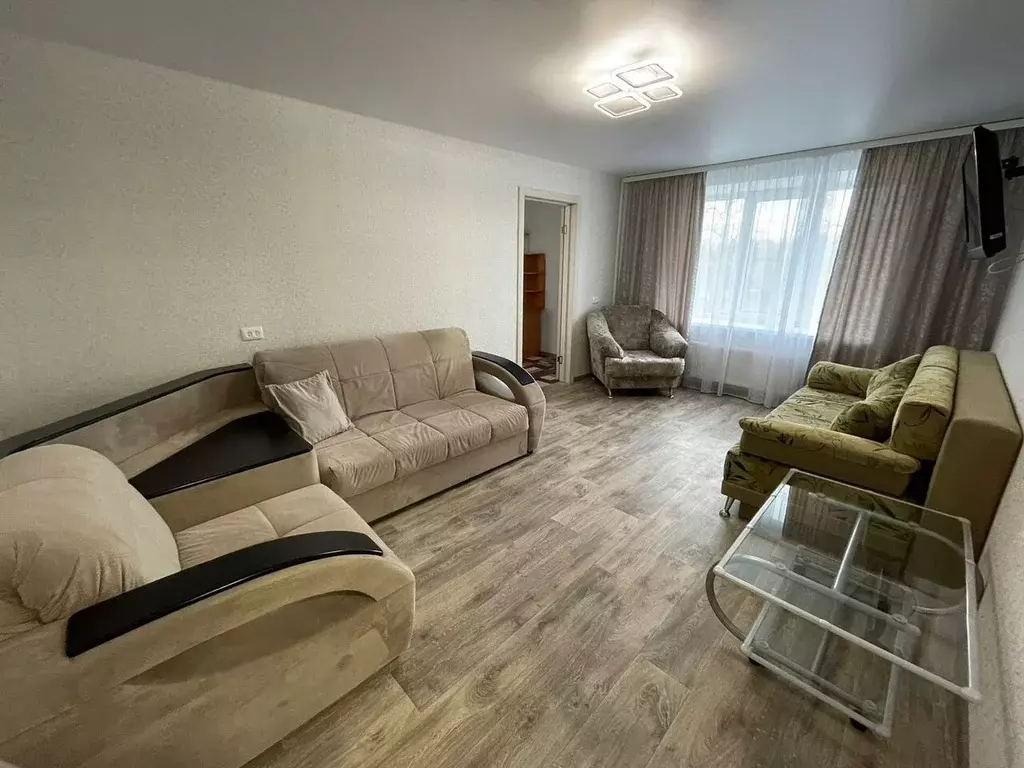 3-к кв. Ленинградская область, Кириши ул. Строителей, 2 (62.0 м) - Фото 1