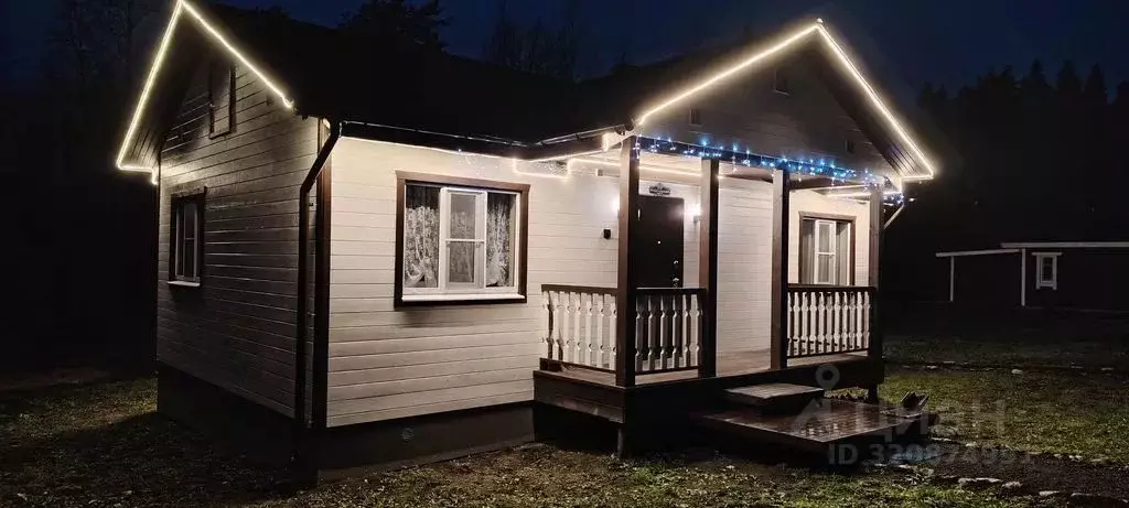 Дом в Карелия, Сортавальский муниципальный округ, пос. Рускеала ш. ... - Фото 1