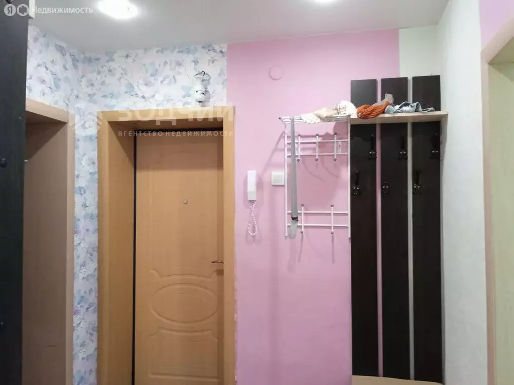 5-комнатная квартира: Чебоксары, микрорайон Альгешево, улица Розы ... - Фото 1