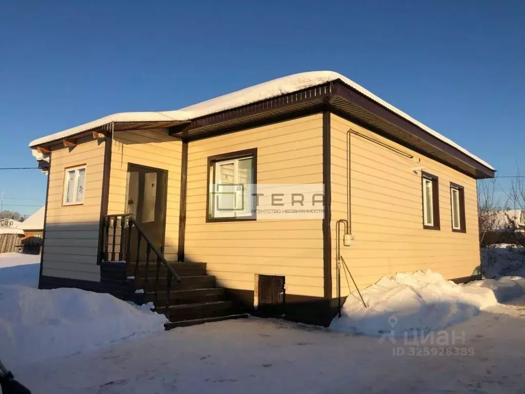 Дом в Башкортостан, Нуримановский район, Красногорский сельсовет, с. ... - Фото 2