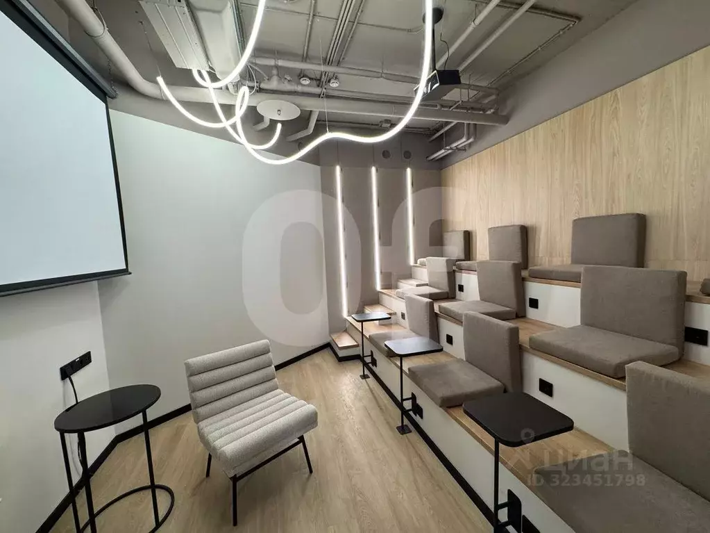 Офис в Москва Новослободская ул., 16 (821 м) - Фото 1