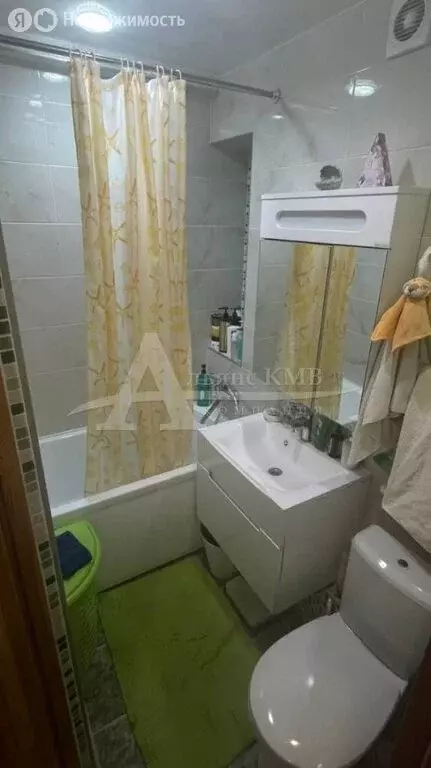 2-комнатная квартира: Кисловодск, Азербайджанская улица, 17А (60 м) - Фото 1