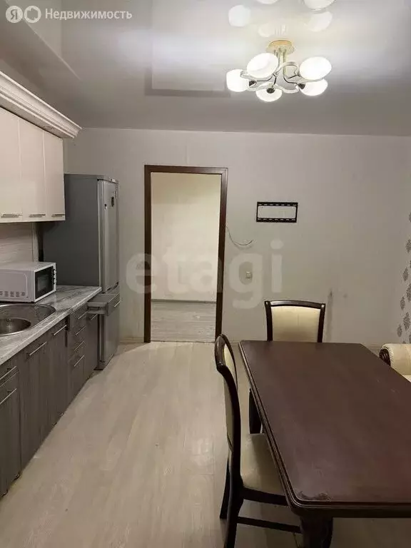 3-комнатная квартира: Златоуст, квартал Медик, 11 (106 м) - Фото 2