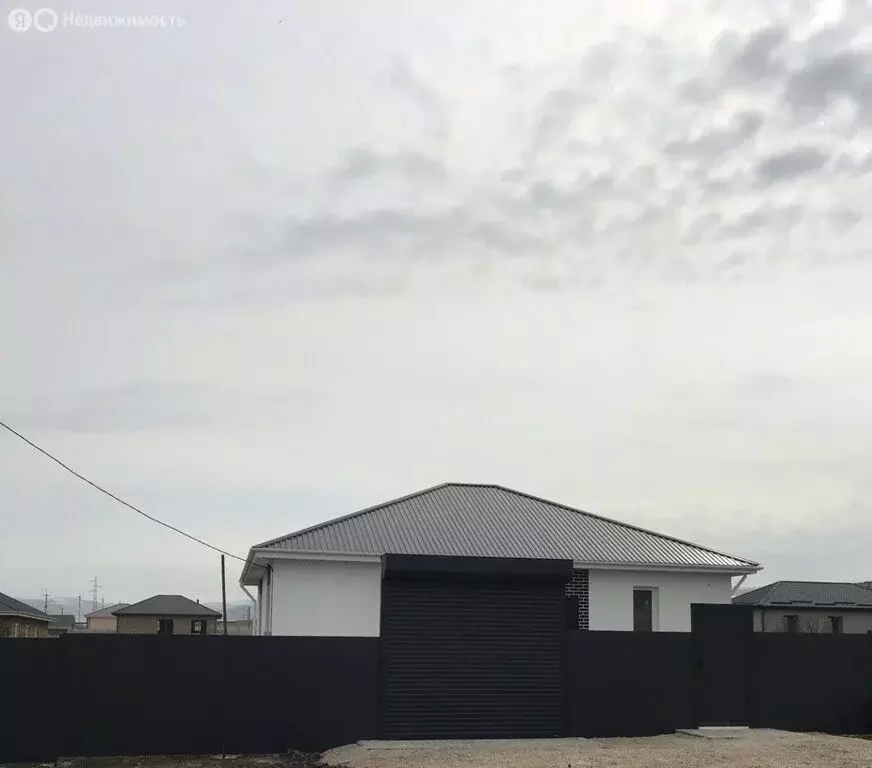 Дом в Симферопольский район, Добровское сельское поселение, село ... - Фото 2