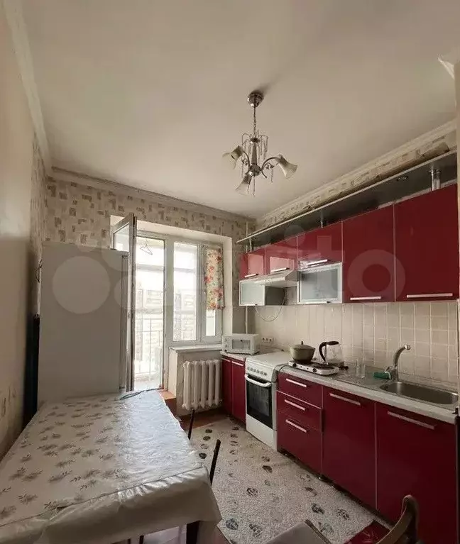 1-к. квартира, 37 м, 4/6 эт. - Фото 0
