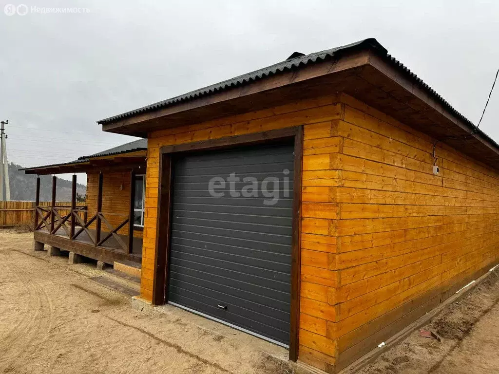 Дом в село Нижний Саянтуй, Солнечная улица (156 м) - Фото 1