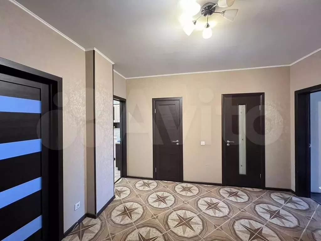 2-к. квартира, 81 м, 3/17 эт. - Фото 0