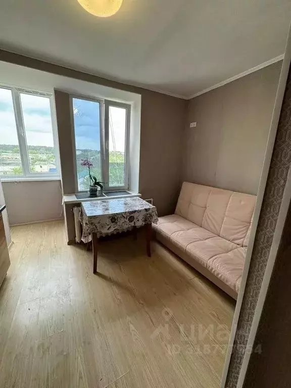 2-к кв. Крым, Белогорск ул. Гагарина, 4 (54.0 м) - Фото 0
