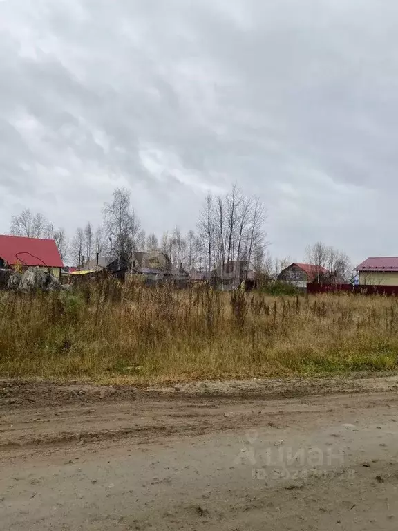 Участок в Ханты-Мансийский АО, Высокий пгт ул. Гаражная (14.4 сот.) - Фото 1