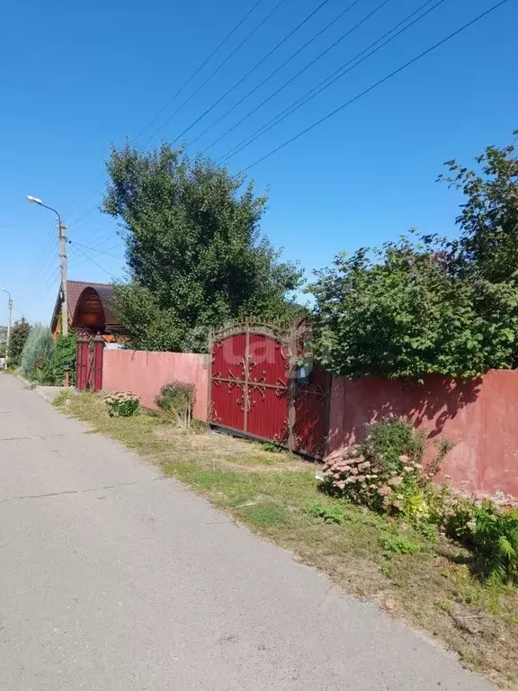 Дом в Белгородская область, Белгород пер. 3-й Магистральный, 21 (50 м) - Фото 1