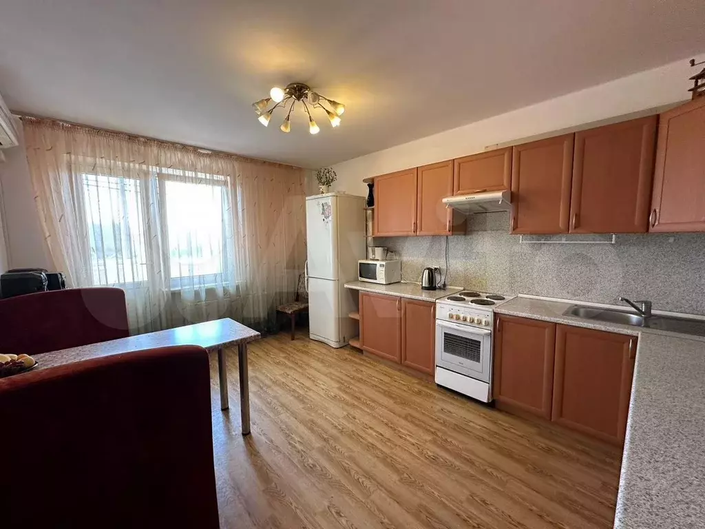 2-к. квартира, 67 м, 8/16 эт. - Фото 1