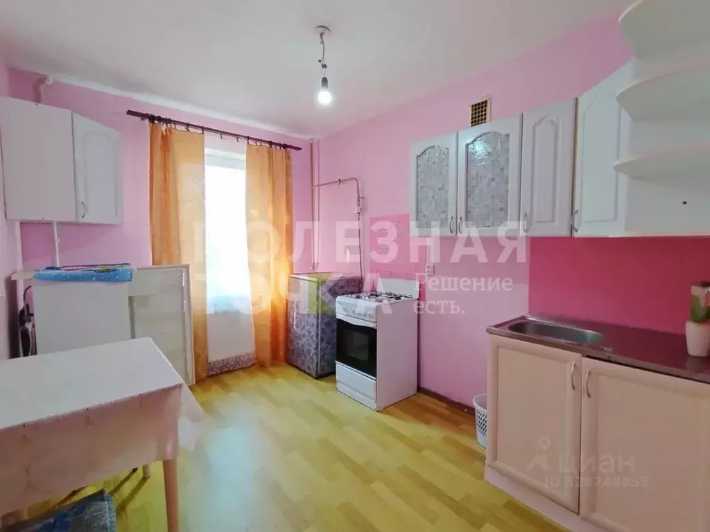 3-к кв. Новгородская область, Боровичи Пушкинская ул., 2 (62.2 м) - Фото 1