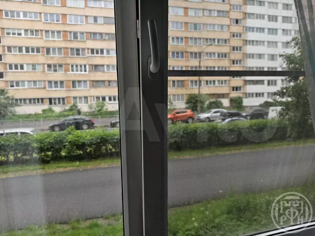Комната 18 м в 4-к., 1/9 эт. - Фото 1