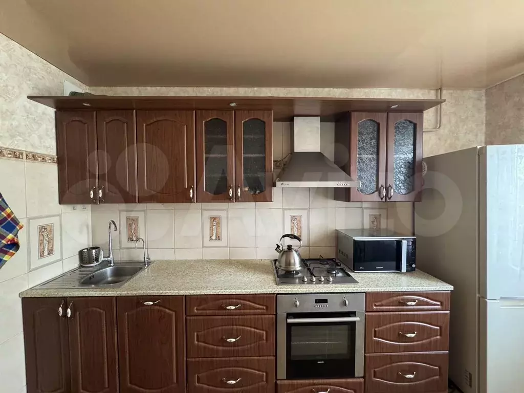 3-к. квартира, 90 м, 1/9 эт. - Фото 0