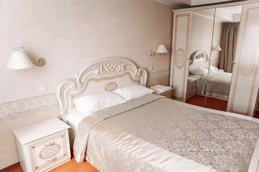 Комната Ханты-Мансийский АО, Когалым Ленинградская ул., 49 (1.0 м) - Фото 0