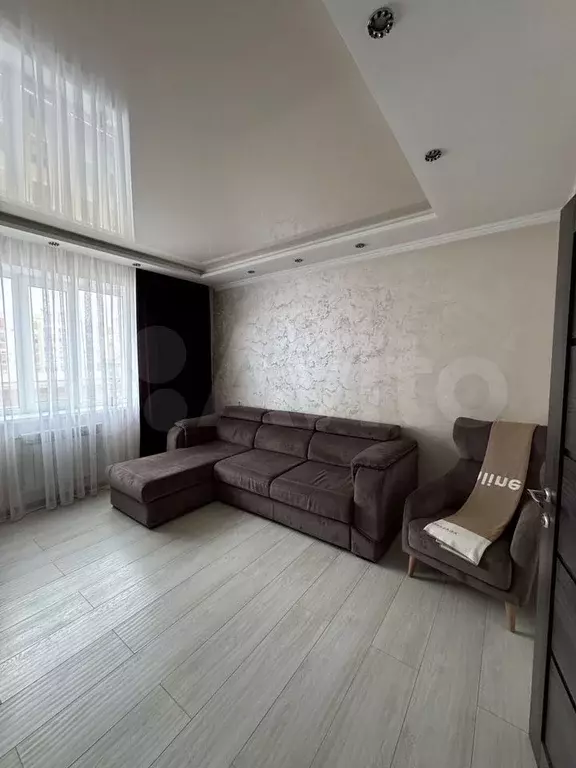 2-к. квартира, 60 м, 9/12 эт. - Фото 0