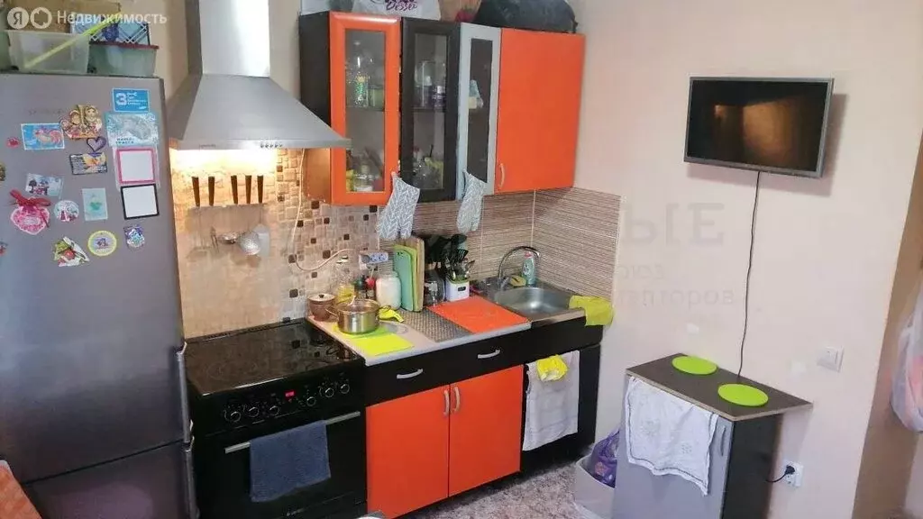 3-комнатная квартира: Угловка, Центральная улица, 4 (61.8 м) - Фото 1