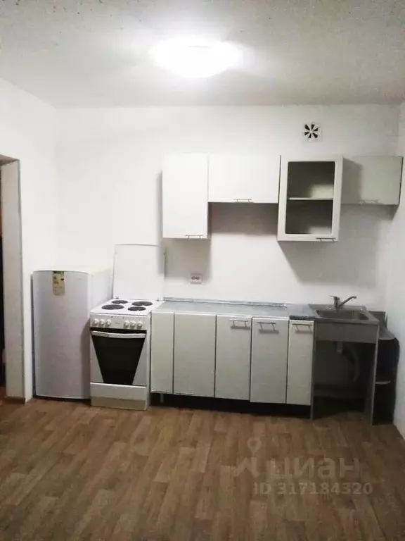 Студия Алтайский край, Барнаул Власихинская ул., 65Ак3 (26.0 м) - Фото 0