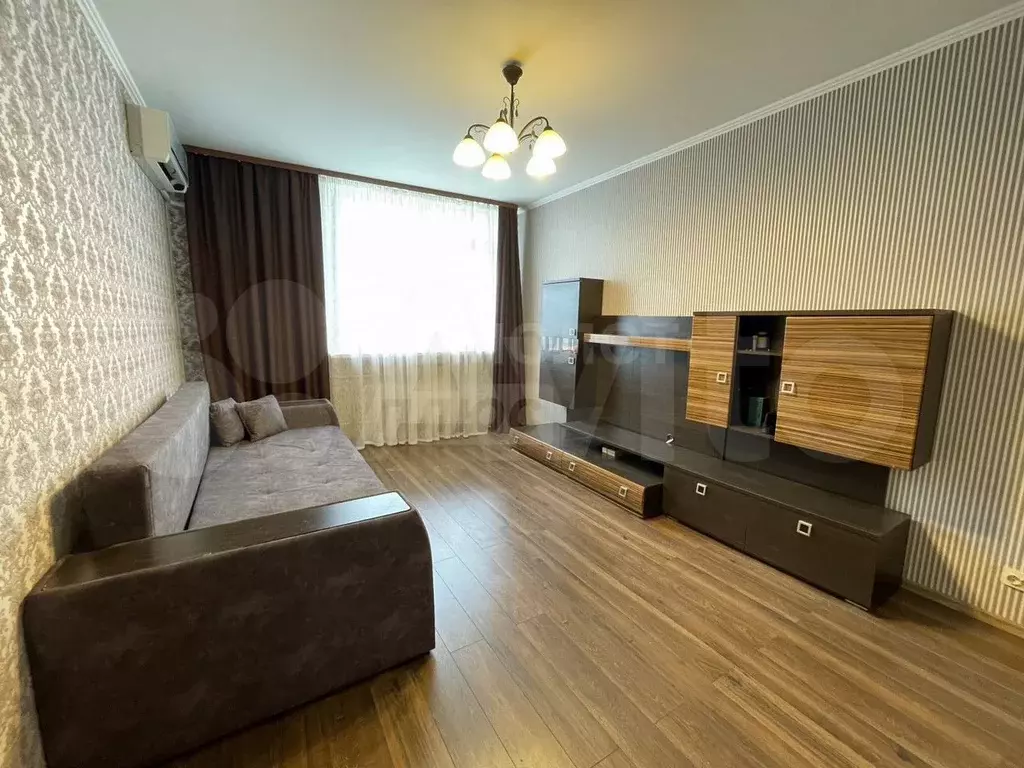 2-к. квартира, 56 м, 9/17 эт. - Фото 1