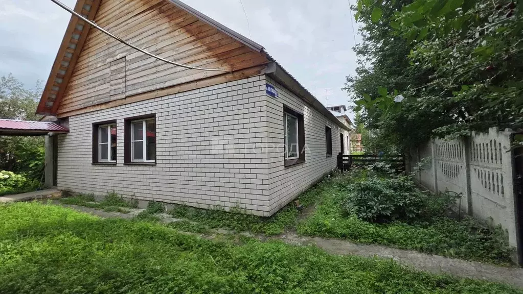 Дом в Алтайский край, Барнаул городской округ, Поселок Казенная заимка ... - Фото 0