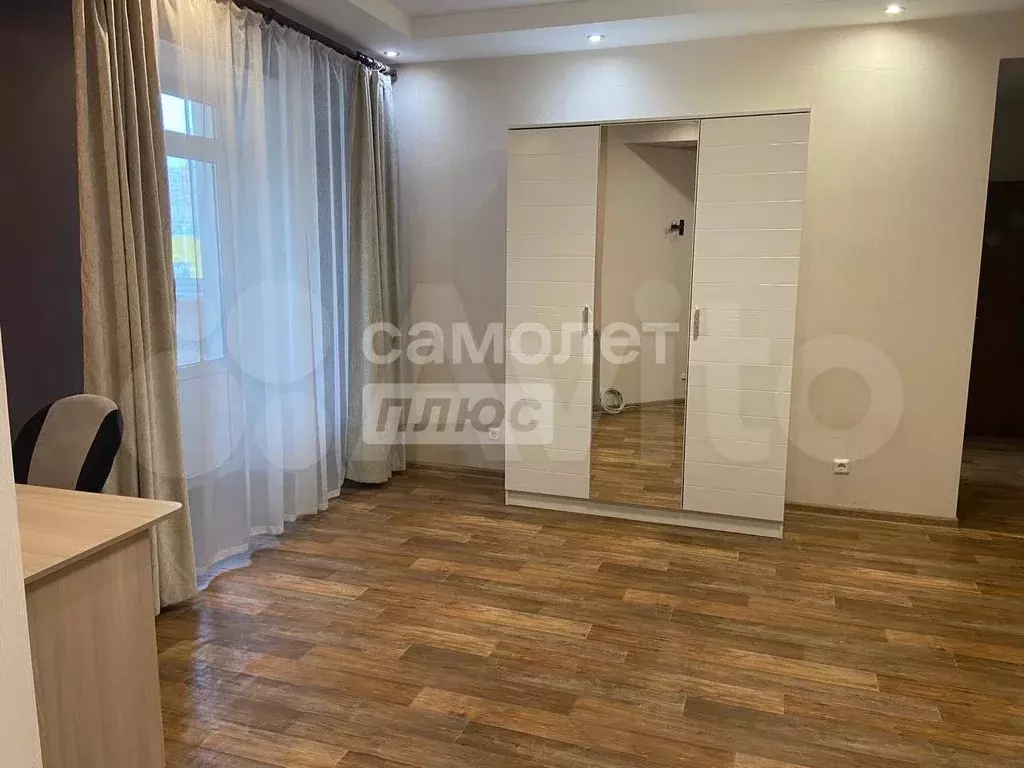 1-к. квартира, 43 м, 9/9 эт. - Фото 1