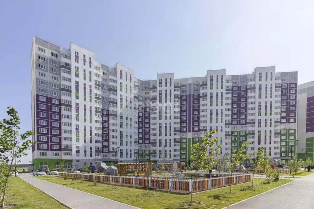 3-к кв. Тюменская область, Тюмень ул. Монтажников, 34 (78.0 м) - Фото 1