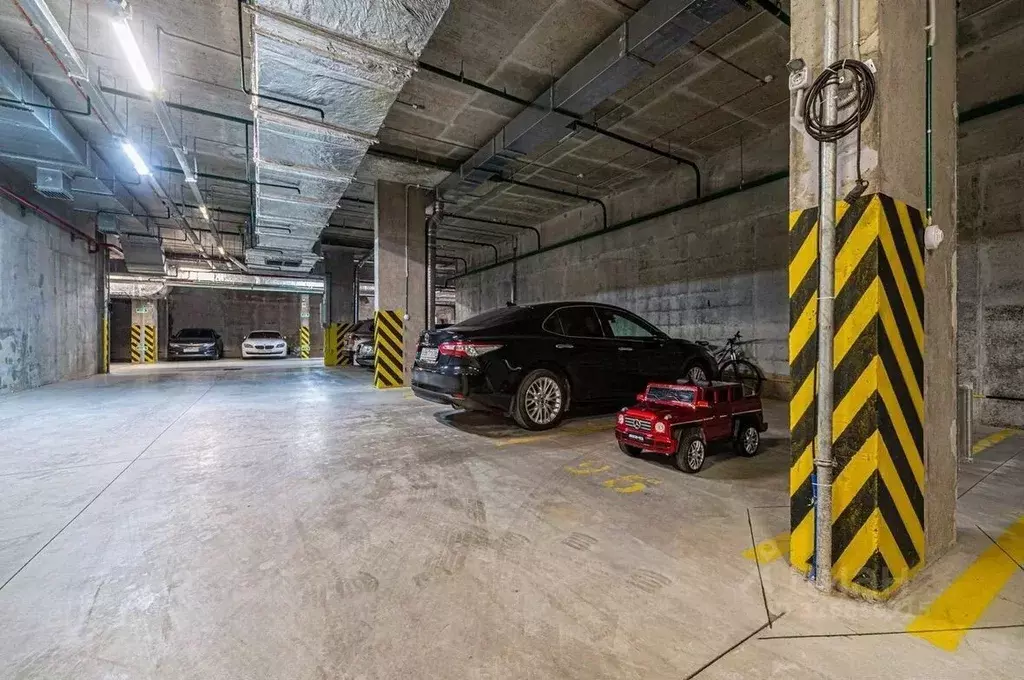 Гараж в Санкт-Петербург дор. Торфяная, 17к2 (13 м) - Фото 2