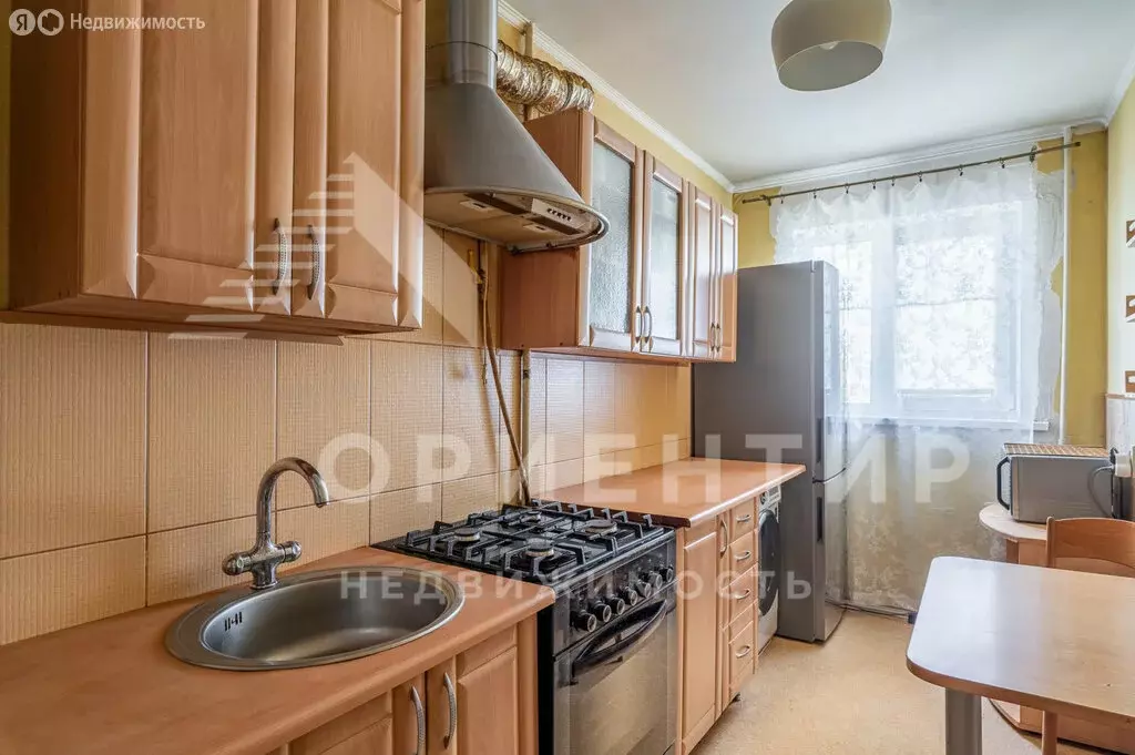 3-комнатная квартира: Екатеринбург, улица Бажова, 161 (58 м) - Фото 0