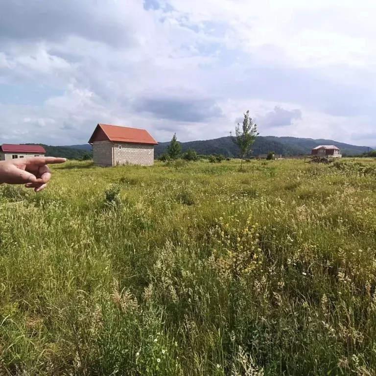 Участок в Кабардино-Балкария, Нальчик городской округ, с. Белая Речка  ... - Фото 0