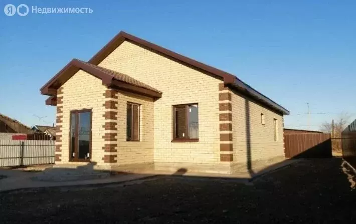 Дом в Ростов-на-Дону, улица Петренко (100 м) - Фото 1