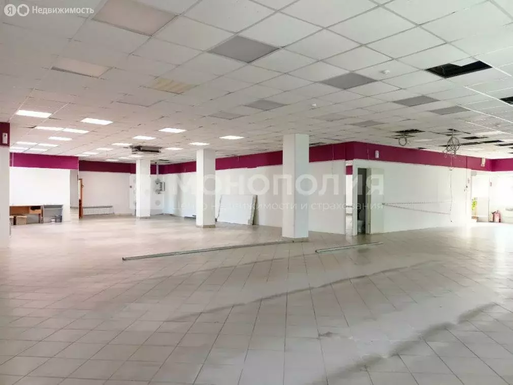 Торговая площадь (280 м) - Фото 0