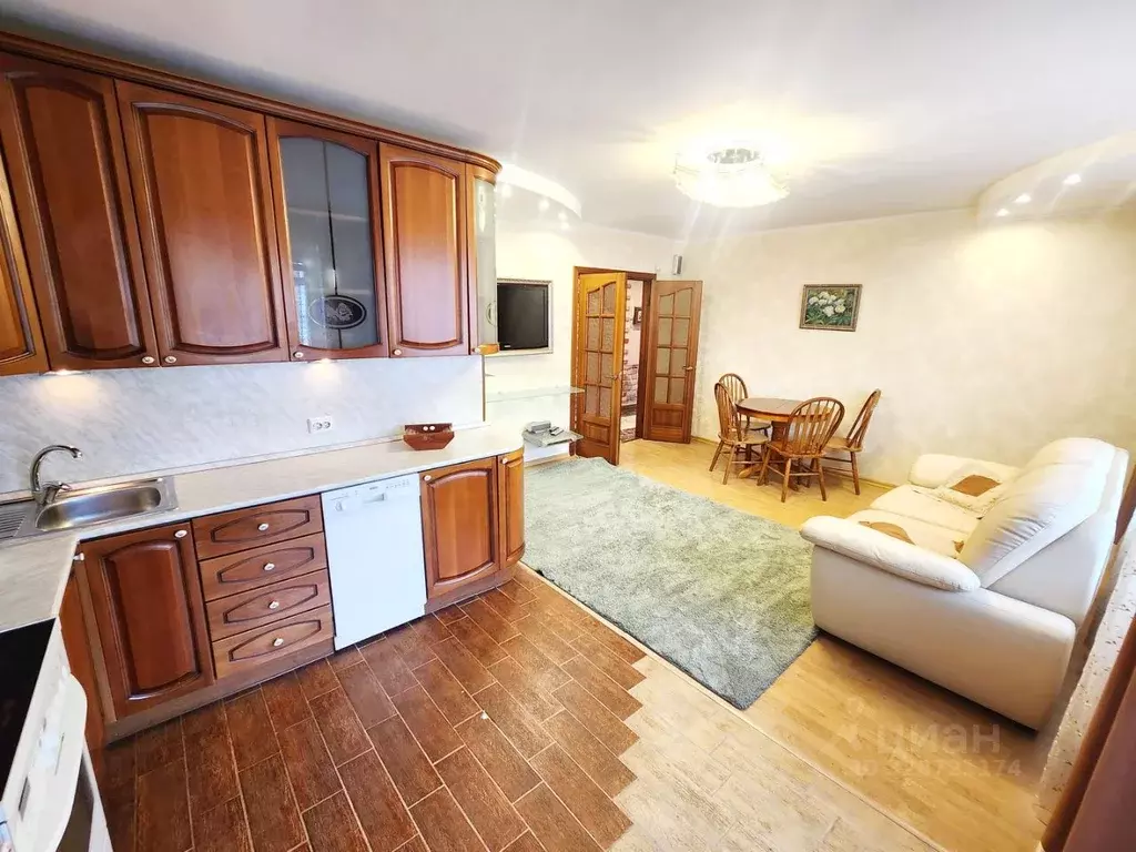 3-к кв. Красноярский край, Красноярск ул. Мечникова, 11 (72.0 м) - Фото 1