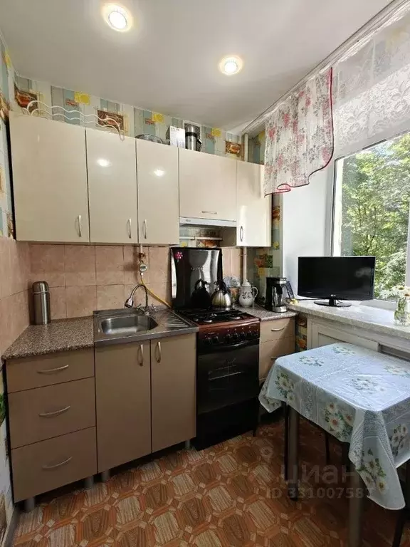 2-к кв. Чувашия, Новочебоксарск Советская ул., 4 (46.6 м) - Фото 1