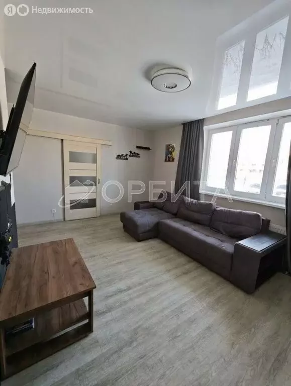 2-комнатная квартира: Тюмень, улица Дмитрия Менделеева, 2 (51.5 м) - Фото 2