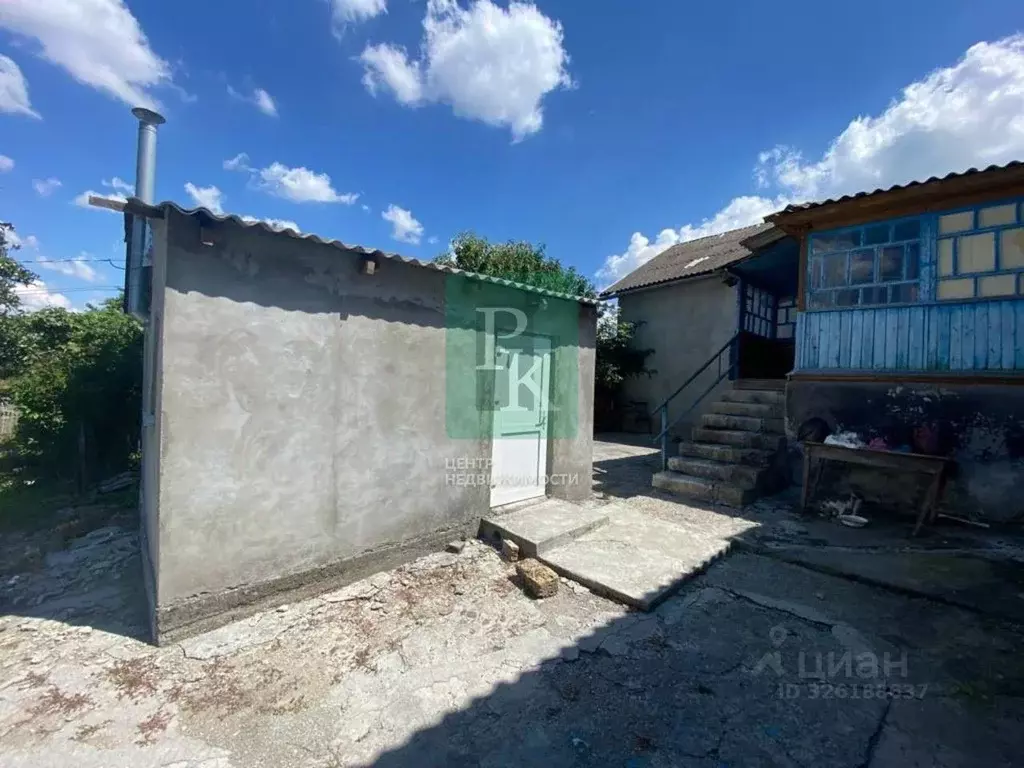 Дом в Крым, Бахчисарайский район, Почтовское с/пос, с. Самохвалово ул. ... - Фото 1