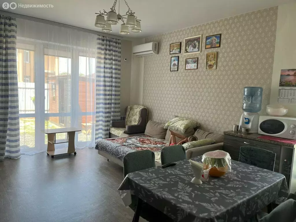 Дом в Батайск, улица Виктора Горбатко, 22 (90 м) - Фото 1