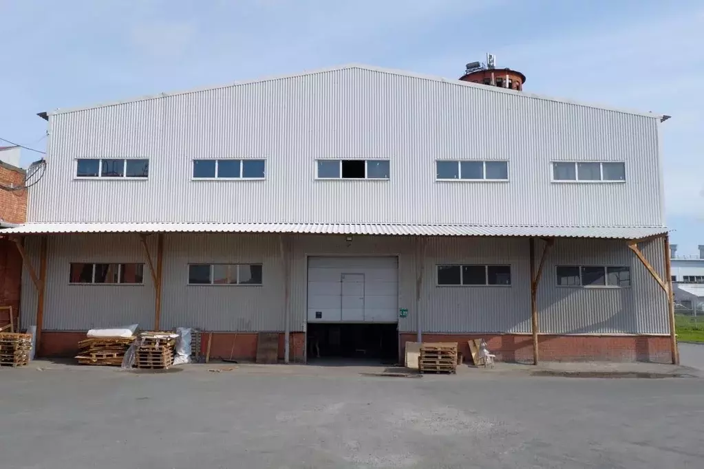 Склад в Свердловская область, Екатеринбург ул. Новинская, 2В (2000 м) - Фото 1